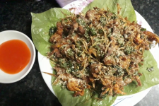 Cua đồng rang muối 